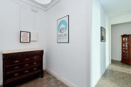Key Barcelona HOUSING (Carrer Girona) 3