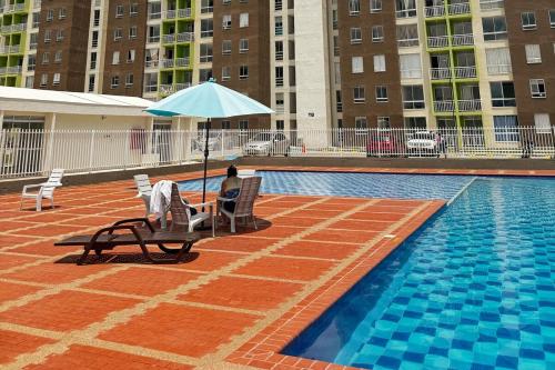 Moderno apartamento con balcon y vista al guadual, Piscina y parqueadero in San Joaquin