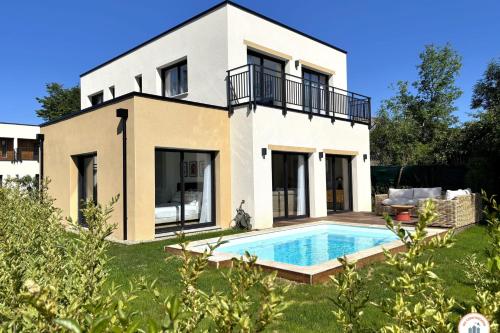 La Villa Azura