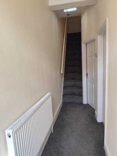 En-Suite Double-Bedroom in the Heart of Salford Manchester CR1 Perfect for Short Stays, Manchester (photo 4)