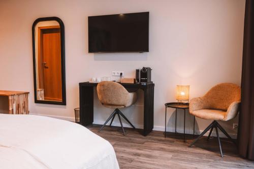 Farmhotel Efstidalur - image 11