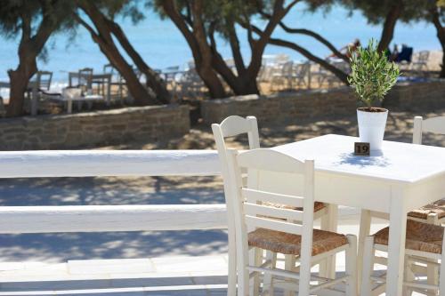 Galatis Beach Hotel - image 7
