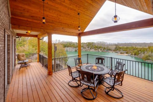 Tranquility Lake Getaway with Hot Tub on 27 Acres!