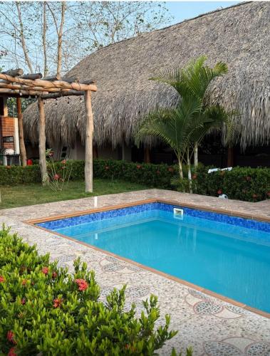 สระว่ายน้ำ, El Refugio Natural in ตูร์บาโก