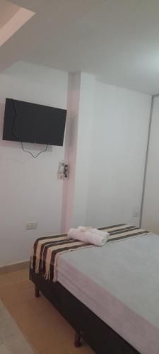 Amador Lucero apart II