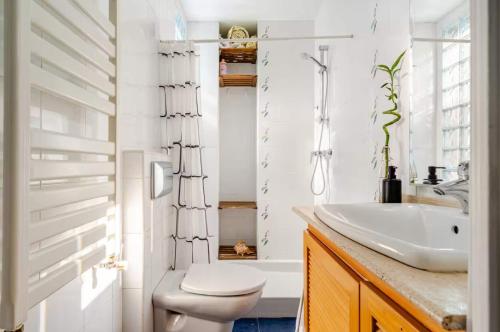 Bright Pelayo - Enchanting 1BR home in Chueca - image 3