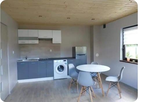 Domki pod Dębem 1 (Domki pod Debem 1) in Kolczewo