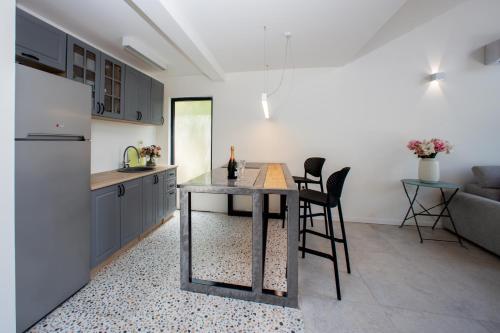 Kitchen, Lake House Buric in Virpazar