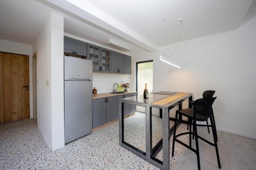 Kitchen, Lake House Buric in Virpazar