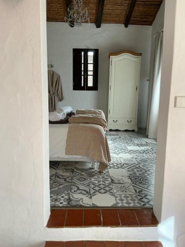 Two Bedroom House image 6