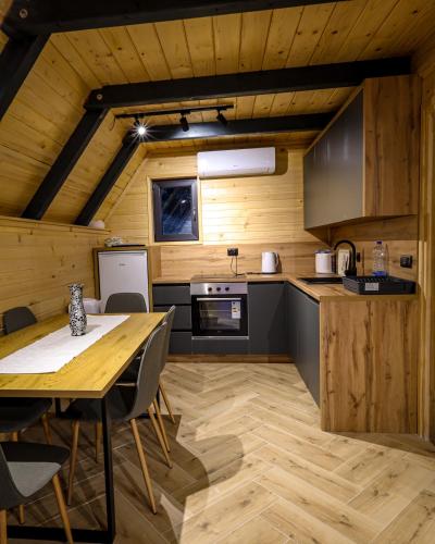 Iekārtas, Nale Luxury Chalet in Srebrenica