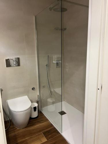 Naxos Room in เรกานาติ