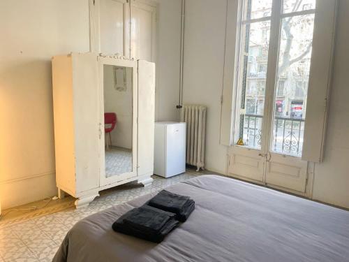 Des Artistes – Barcelona, NJ