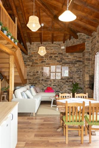 Shared lounge/TV area, CASA EL TEIXO in Taramundi