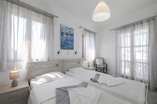 ฮอลิเดย์ อิน ปารอส อพาร์ตเมนท์ แอนด์ สตูดิโอ (Holidays in Paros Apartments & Studios) in อาลิคี