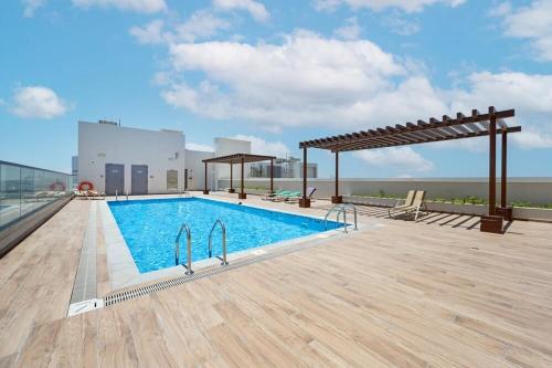 Luxury Studio Apartment - image 6