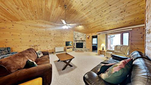 Chippewa Flowage Lake House in Couderay, USA
