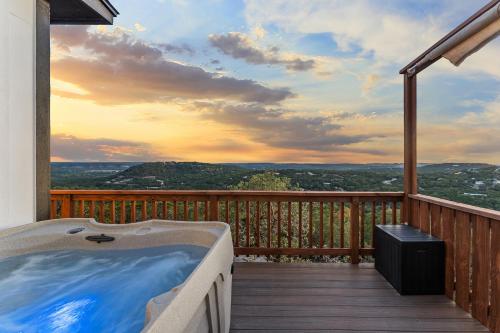 Vista De Estrella in Canyon Lake, USA