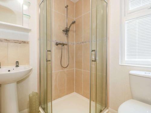 Shower, Bramley Lodge - Weston-super-Mare in Puxton