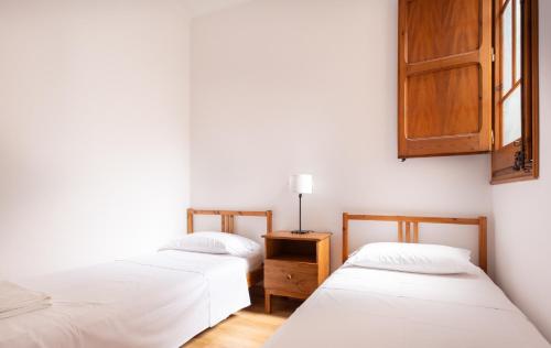 Two-Bedroom Apartment III room in Eixample Sagrada Familia Apartments II