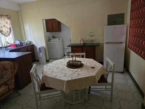 Comfortable & Close to Attractions in Woodbrook