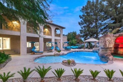 9 bedroom estate close to the strip, Las Vegas (photo 6)