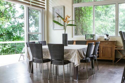 Peaceful Forest Haven 3 BR Bangkong Kahoy in Doloresa (Kesona)
