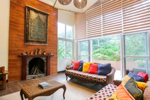 Peaceful Forest Haven 3 BR Bangkong Kahoy in Doloresa (Kesona)