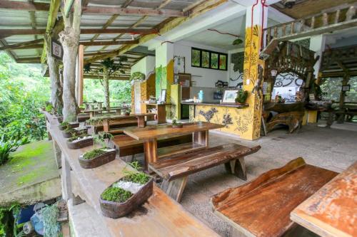 Peaceful Forest Haven 3 BR Bangkong Kahoy in Doloresa (Kesona)