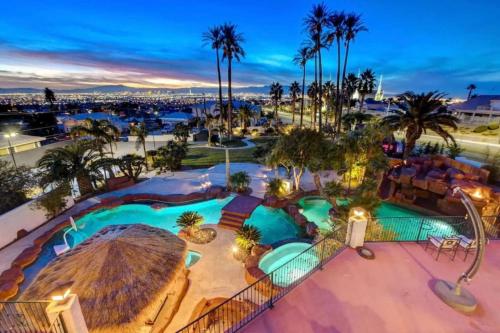Villa with Pickleball - BB court - Pool, Las Vegas (photo 4)