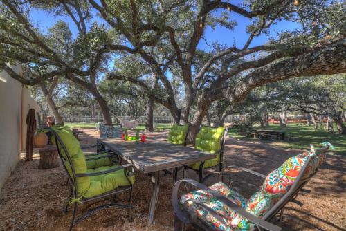 El Ranchito on 578 Acres in Driftwood, USA