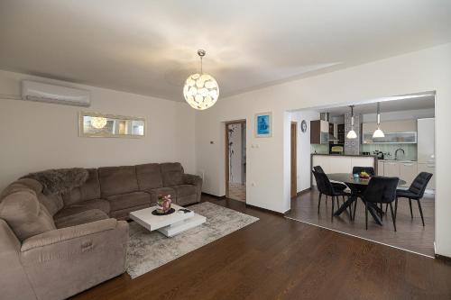 Apartman Gulin II in 斯利維尼薩