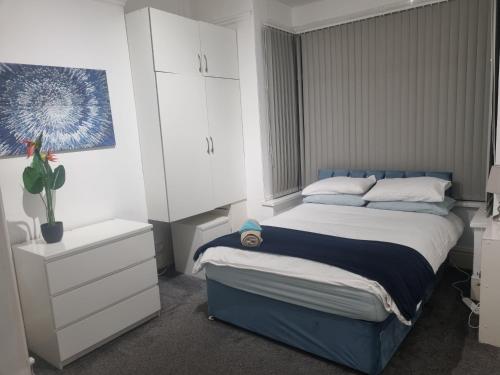 Generous double bedroom with ensuite - home from home!, Birmingham (fotografie 5)