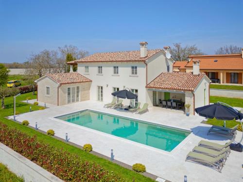 Villa Vego by Rent Istria – khách sạn tại Muntrilj