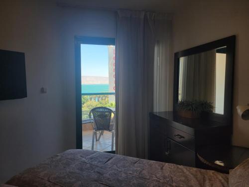 נופש אל מול הכינרת, Tiberias (photo 8)