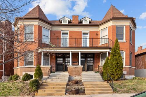 Exquisitely Designed Townhome in Saint Louis, USA