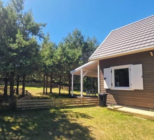 Domek pod lasem in Лінія
