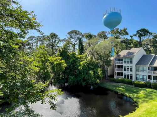 Vedere exterior, 2405 Lighthouse Tennis at The Sea Pines Resort in Harbour Town