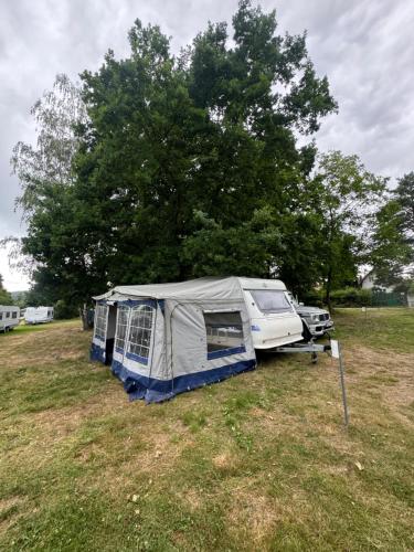 Karavan Ždáň – khách sạn tại Slapy