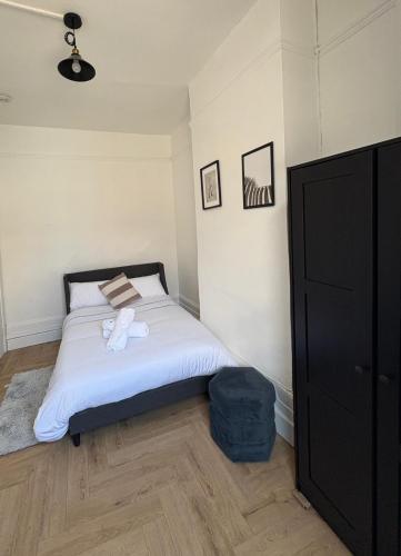 Comfortable Double Room in the Heart of Camden, Great Location chambre d'hôte Mornington Crescent Underground Station