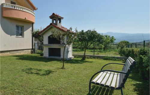 Hotelli välisilme, Beautiful Home In Sinj in Brnaze