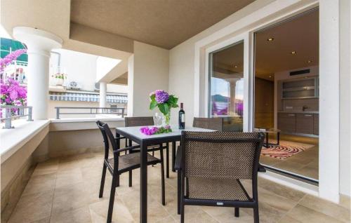 外部景觀, Stunning Apartment In Molunat With Wifi in 莫隆拿特