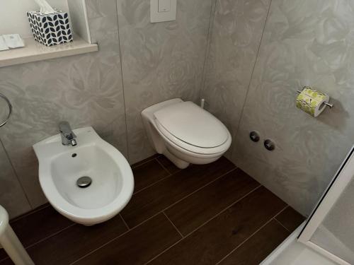  La Collinetta sas in Montazzoli