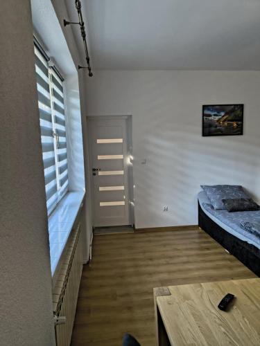 Nocleg pod Orzechem Apartament z 2 pokojami