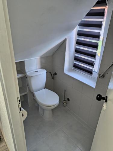 Nocleg pod Orzechem Apartament z 2 pokojami
