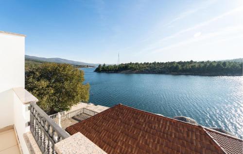 Skats, Beautiful Apartment In Krusevo in Obrovac
