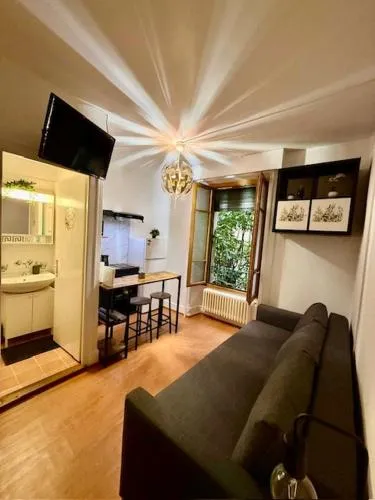 Studio moderne et chaleureux au coeur de Geneve - parfait pour courts sejours in Genf, Schweiz