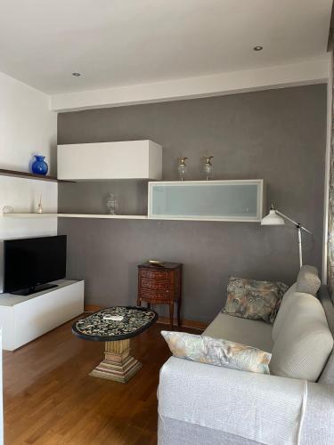 Small, romantic and bright apartment