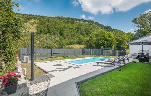 2 Bedroom Stunning Home In Brest