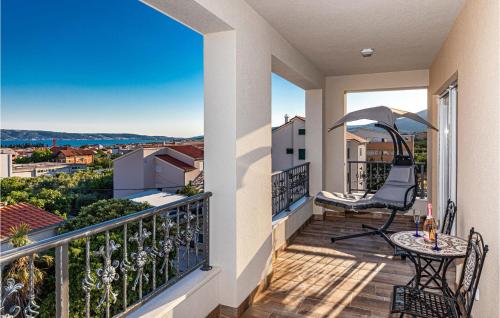 Lovely Home In Kastel Luksic With Sauna
